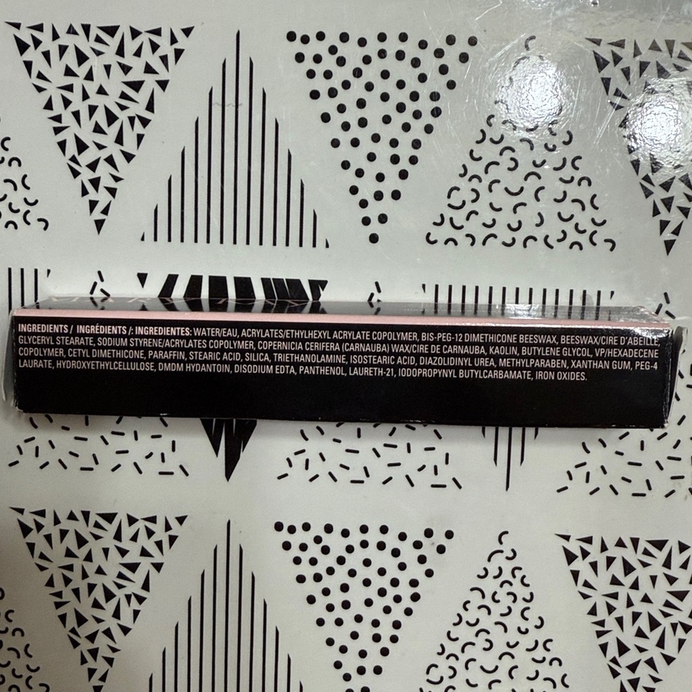 Mary Kay Ultimate Mascara - Black Brown - Picture 3 of 4